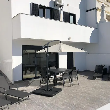 Casa Dulcelina Monte Gordo, Algarve, Portugal Hébergement de vacances *
